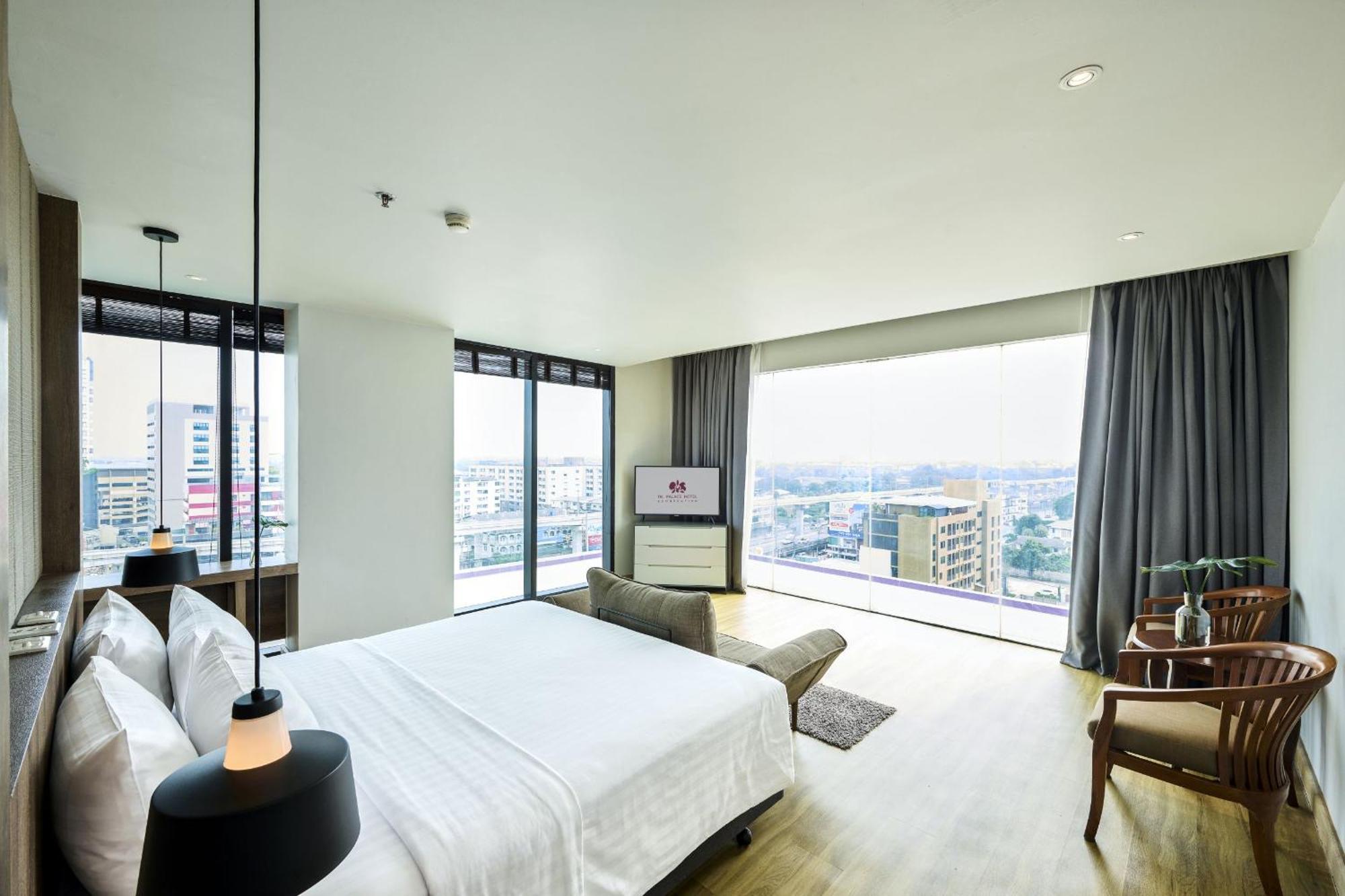 Tk Palace Hotel & Convention Бангкок Екстер'єр фото