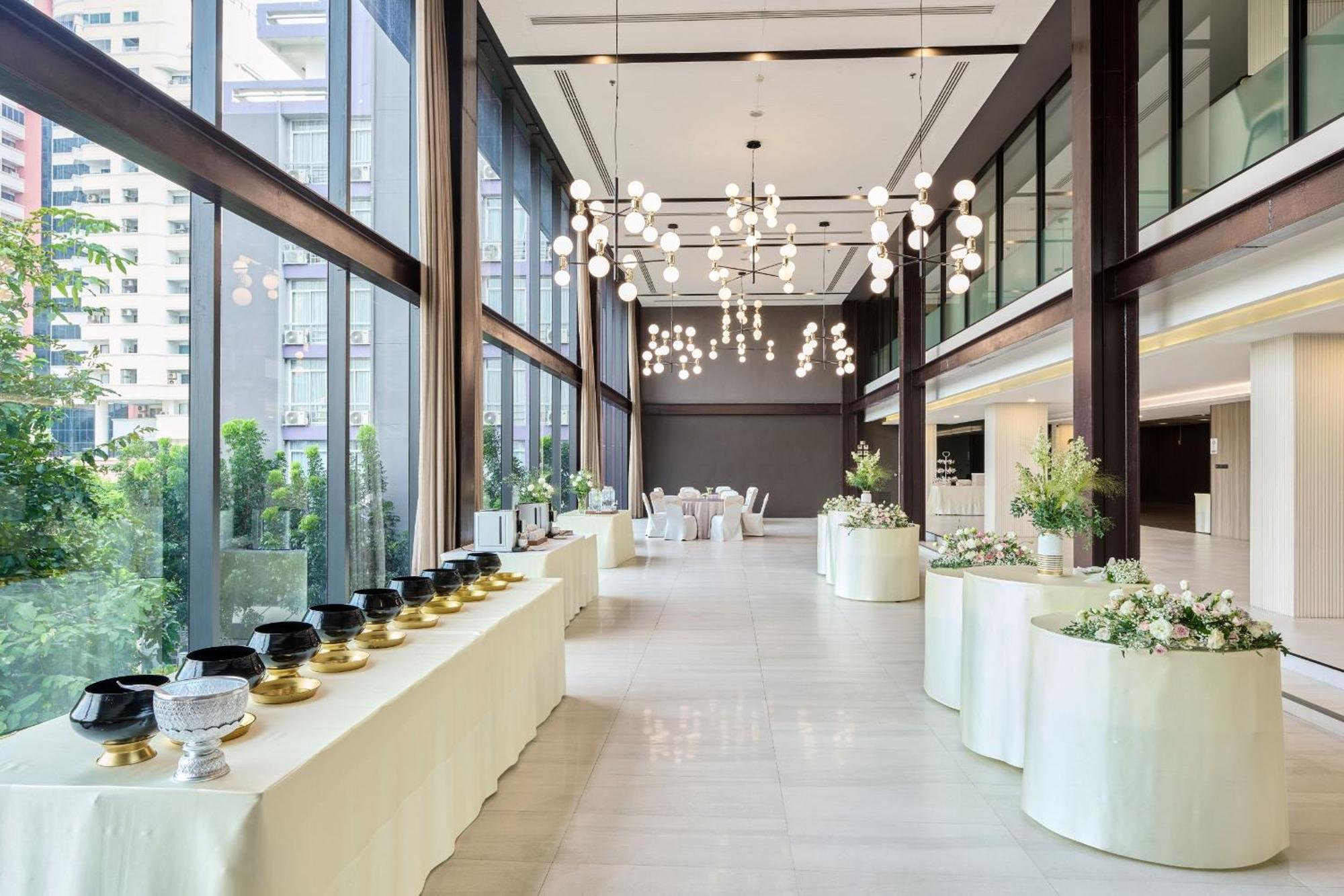 Tk Palace Hotel & Convention Бангкок Екстер'єр фото